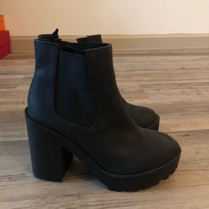 H&M black booties size 6